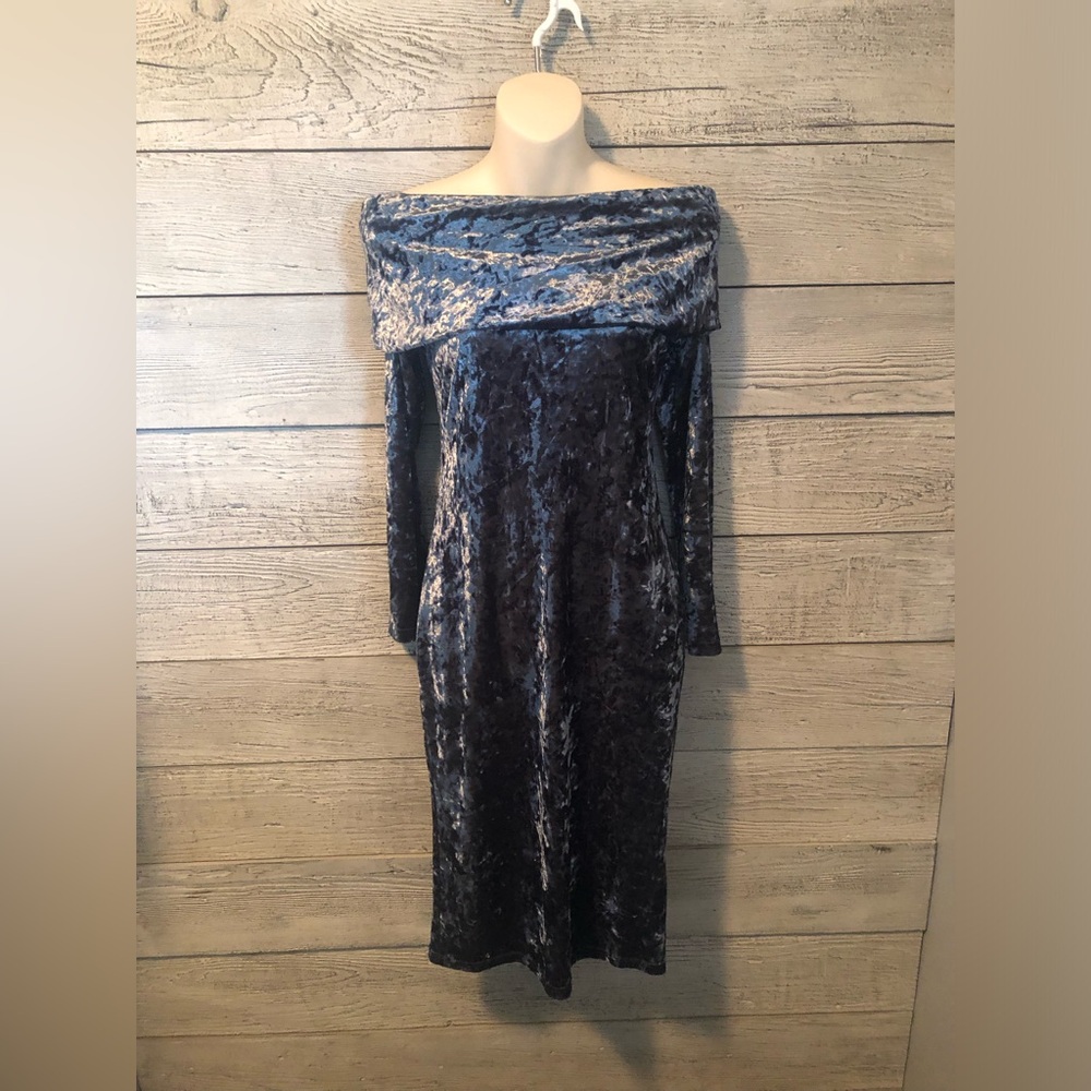 NSR Velvet Long Sleeve Dress in Blue Size Small